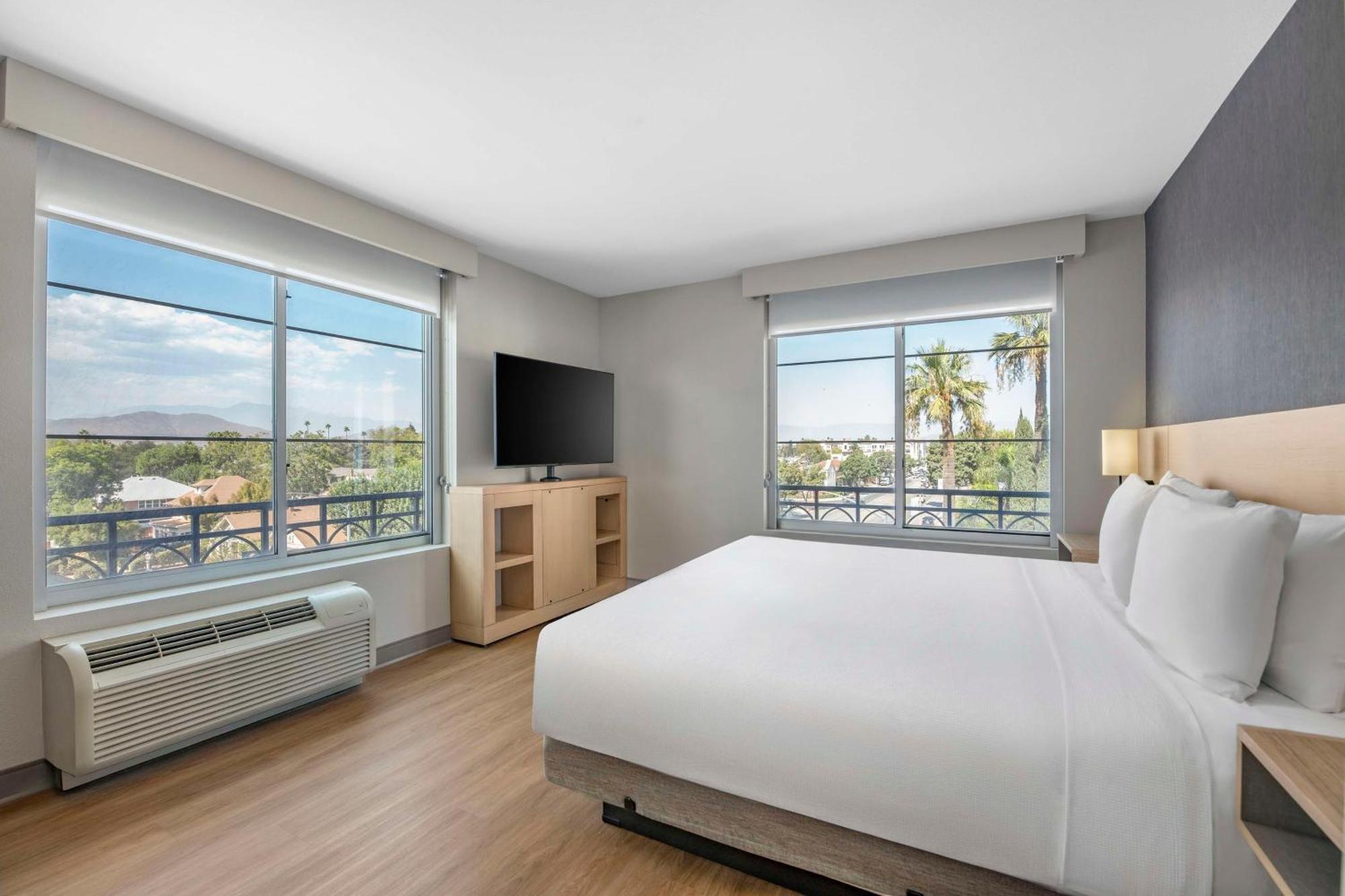 Hyatt Place Riverside Downtown Exterior foto